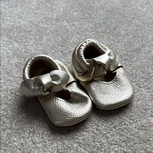 Freshly Picked Knotted Bow Moccasin